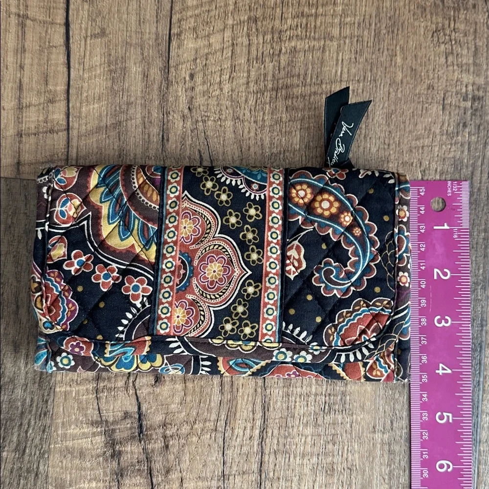 Vera Bradley wallet Kensington pattern Paisley quilted print